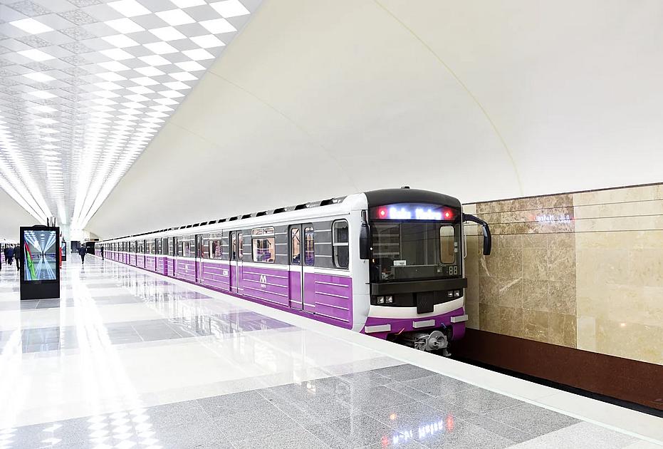 Metroda interval azaldılır