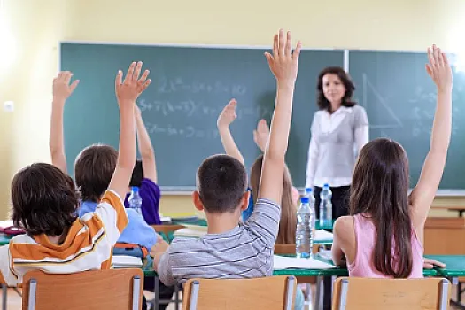 Müəllimlik ixtisaslarına qəbul balı artırıla bilər