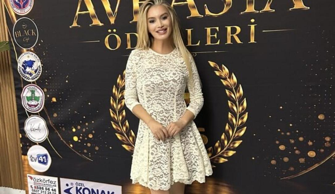 Yeşim Eryılmaza “Türk Dünyasına Xidmət” mükafatı