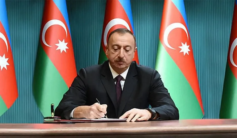 Prezident bu şəxsləri təltif etdi -