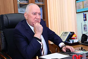  Nazirlikdən ömrünü teatra həsr etmiş direktorun dəfninə 