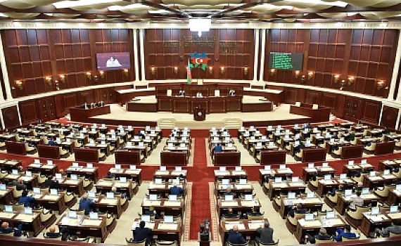 Milli Məclisdə kimlər var, nə çatışmır, parlament gələcəyi görə bilirmi? 