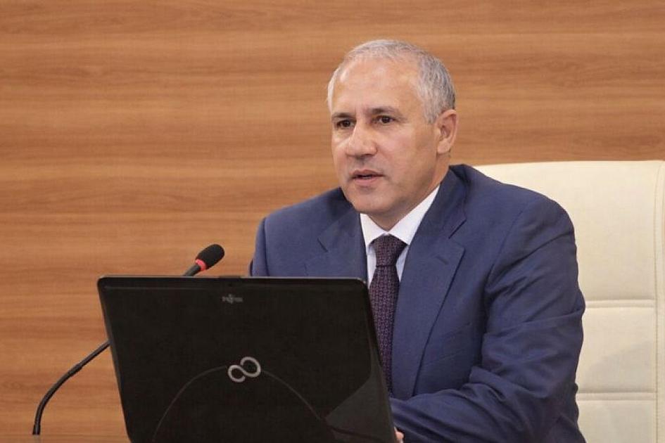 Sabiq nazir külli miqdarda borca düşdü 