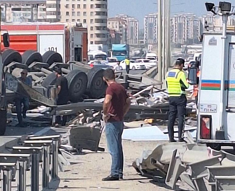 Bakı-Sumqayıt yolunda dəhşətli qəza: