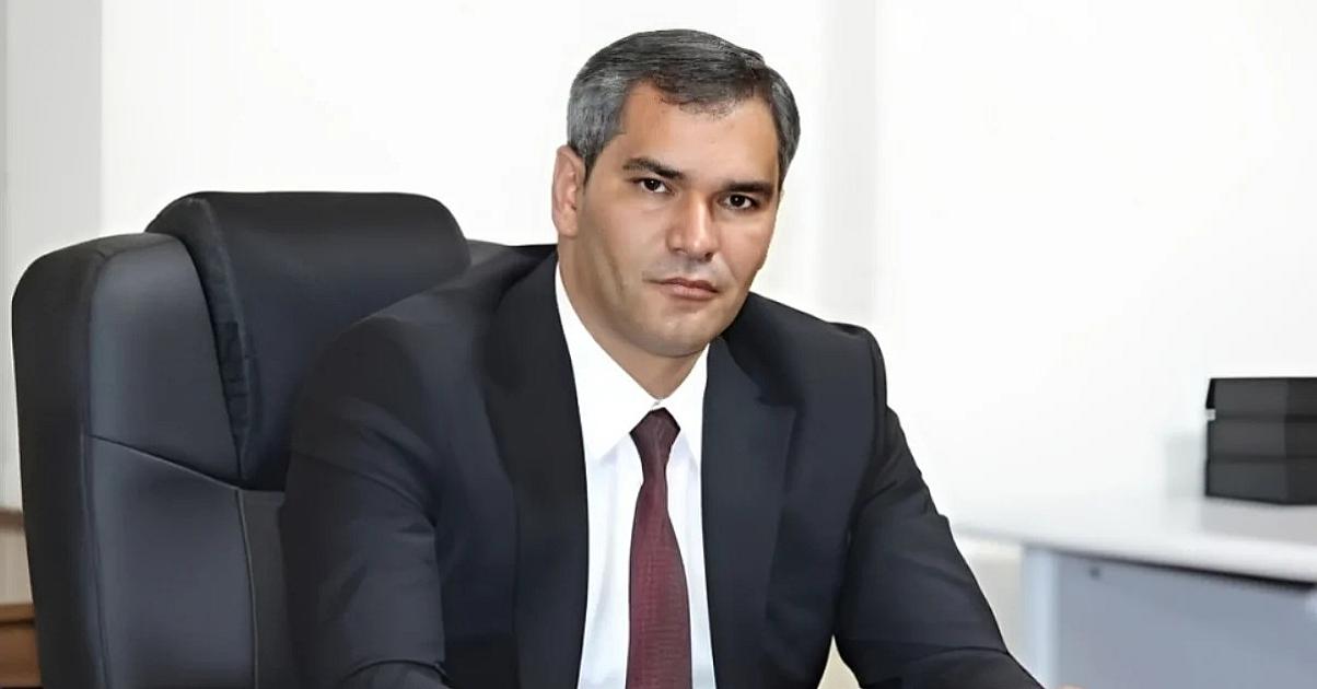 Milyonluq mülkləri ilə gündəmə gələn Qəzənfər Abdullayev istefa verdi