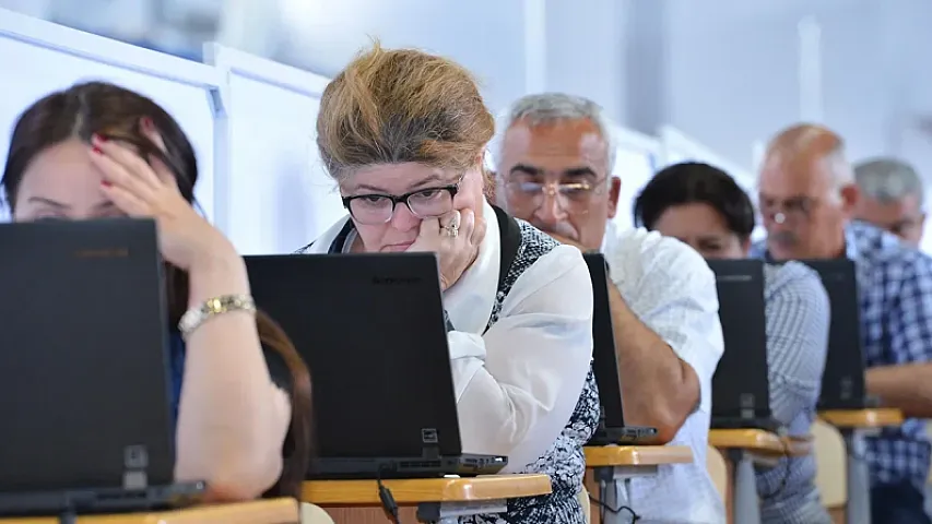İş yerini qarşılıqlı dəyişmək istəyən müəllimlərin