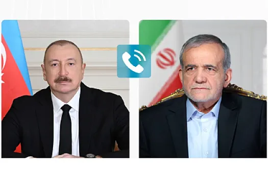 İlham Əliyev Pezeşkiana zəng edib