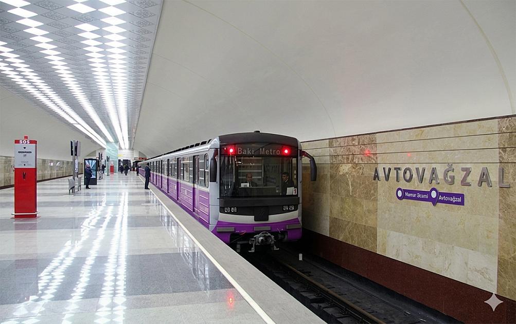 Metroda halı pisləşən kişi öldü