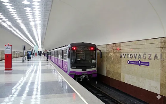 Metroda halı pisləşən kişi öldü