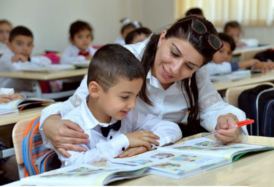 Bu gün Beynəlxalq Müəllimlər Günüdür