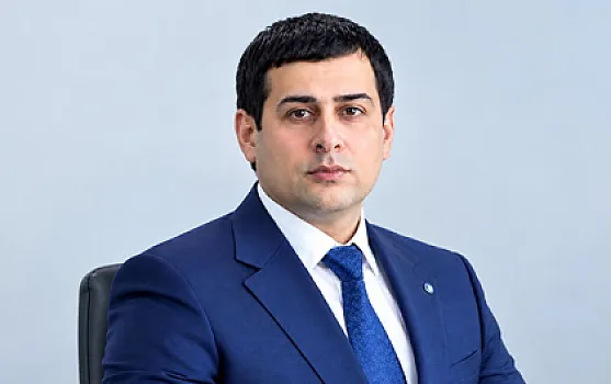 Məşhur biznesmeni ailəsi ilə hədələdyilər - 