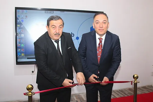 Beynəlxalq Müəllimlər Günü Mingəçevir Dövlət Universitetində yeni tədris imkanları ilə qeyd olunub: Rəqəmsal Mühəndislik və “MathStage” laboratoriyalarının açılışı olub