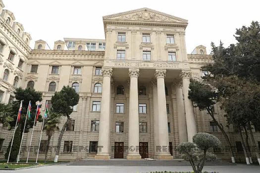 XİN Qara dənizdə gəminin dronla vurulması barədə: 