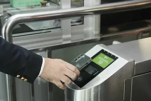 Metroda məsafəyə görə gedişhaqqı nə vaxt mümkün olacaq? -