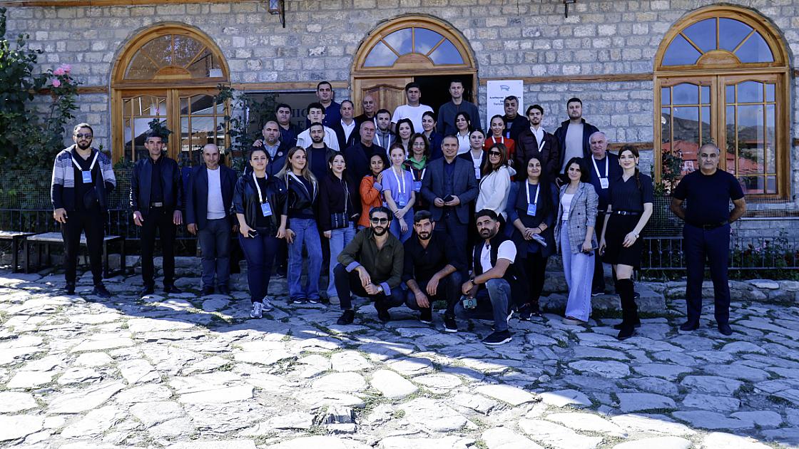 Qoruqların turizm imkanları nümayiş etdirilib -