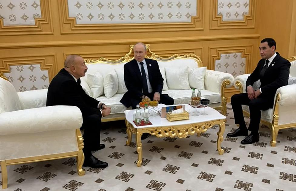 İlham Əliyev Putin və Berdiməhəmmədovla görüşüb