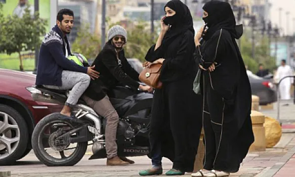"Niqab kişinin gözündə olmalıdır, qadının üzündə yox!" - 