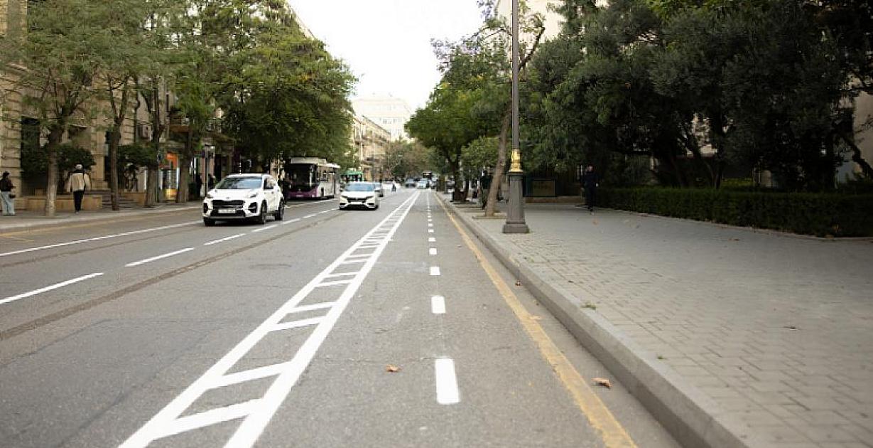 Azadlıq prospektində yeni zolaq təşkil edildi