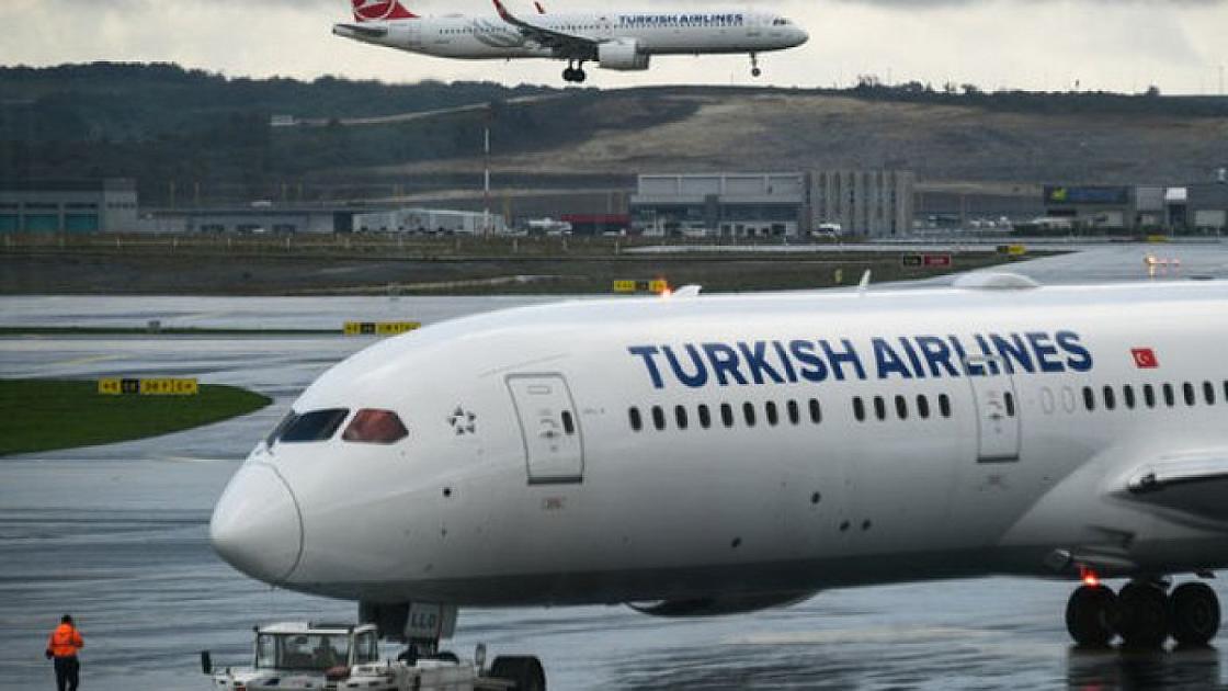 40-dan çox təyyarə İstanbula enə bilmədi –