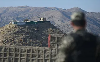 Pakistan Əfqanıstana artilleriya zərbələri endirdi