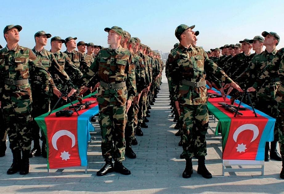 Hərbi xidmətlə bağlı yeni qanun GÜNDƏMDƏ