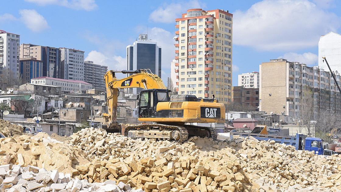 Bakının bu rayonunda 8 bina söküləcək - 