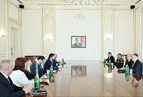 İlham Əliyev Slovakiya nümayəndə heyətini qəbul edib