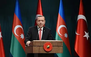 "Paşinyanın cəsur addımlarını izləyirik" -