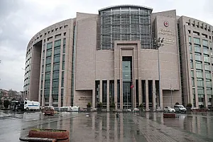 Türkiyədə futbol klubu prezidenti və 3 hakim həbs edilib