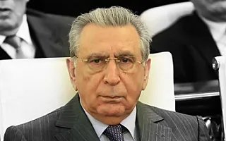 Ramiz Mehdiyevin halı pisləşdi - 