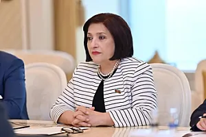 Sahibə Qafarova Numan Kurtulmuşa