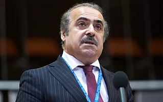 “Rayon məktəblərində elə adamlar çalışır ki, heç not bilmir”
