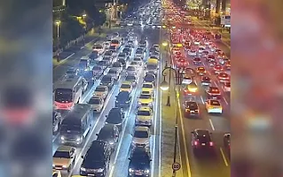 20 istiqamətdə tıxac var - 
