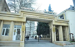 Azərbaycan Memarlıq və İnşaat Universiteti mühafizəçi 