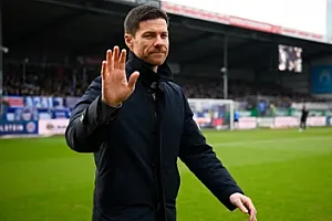 Xabi Alonso istefaya