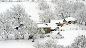 Kəlbəcər, Laçın, Qubadlı, Zaqatala, Şahdağda qar yağır -