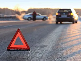 29 yaşlı piyadanı avtomobil 