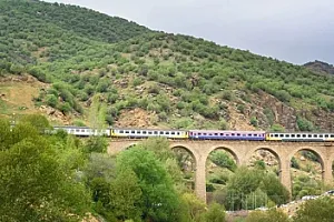 Rusiya və İran dəmir yolu xətti