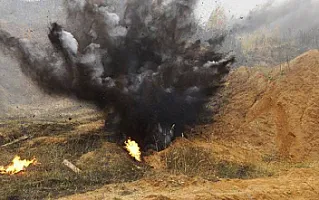 Ağdamda sahədə işləyən traktorçu minaya düşdü