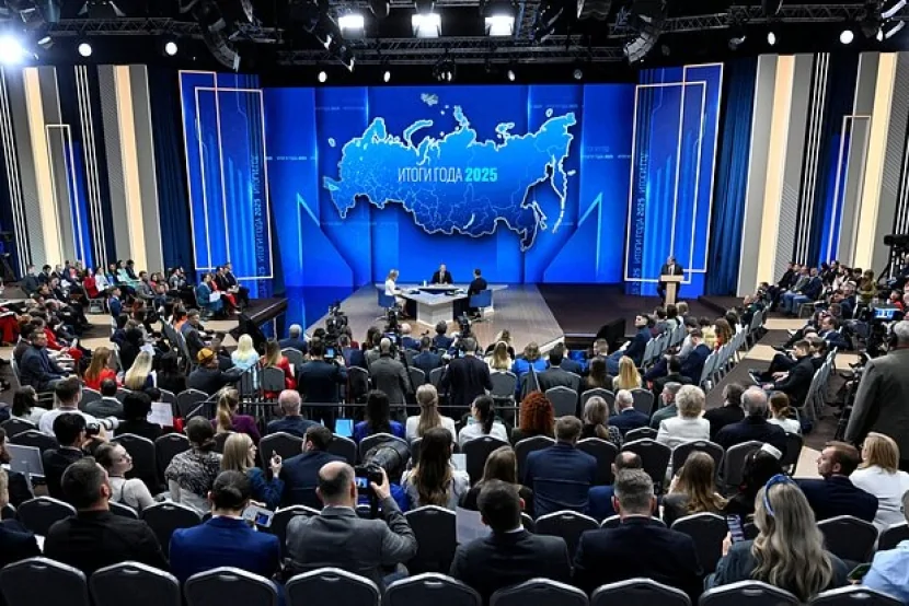 Putinin arxasındakı xəritə diqqət 