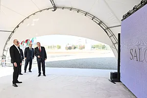 Prezident Ağdamda açılışlar etdi -