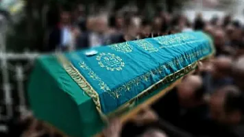İlk qadın baş nazir Xalidə Ziya 