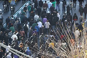 İranda güclü etirazlar -