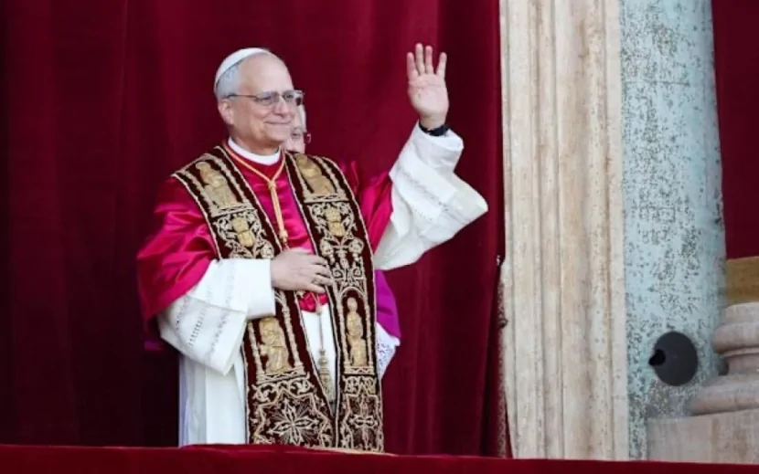 Papa İranla bağlı 