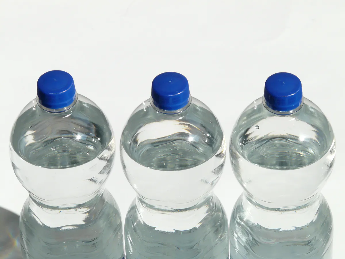 Zibil hesab etdiyiniz plastik qapaqlar əslində nə işə yarayır?