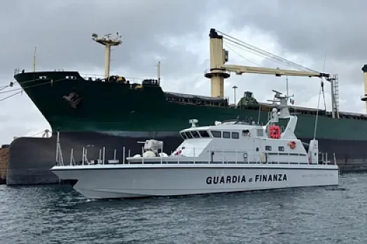 İtaliyada Rusiyaya məxsus gəmi həbs 