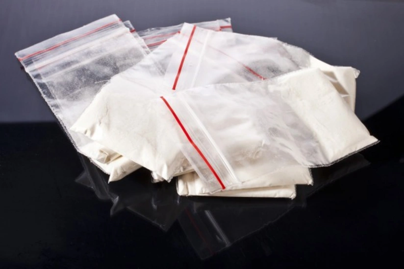 Təcridxanada saxlanılan şəxsə anasının gətirdiyi sovqatdan heroin çıxdı