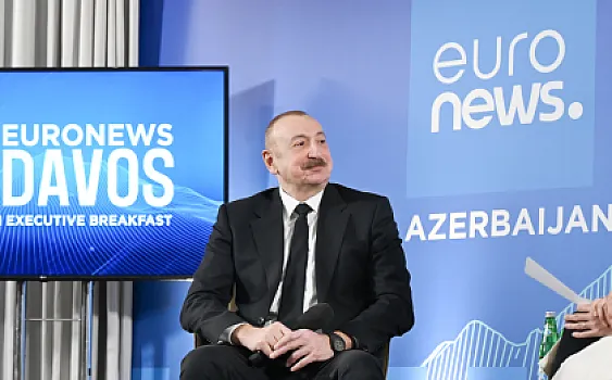 İlham Əliyev Davosda “Euronews” televiziyasına müsahibə verdi -