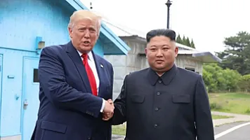 Tramp Asiya səfəri zamanı Kim Çen Inlə görüşmək istədiyini bildirib