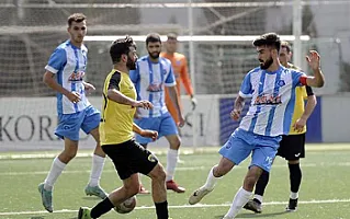 "Qarabağ" zirvəyə, "Neftçi" dirçəlişə doğru
